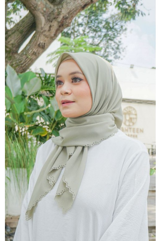 Hijab Segi 4 Lasercut Curly Matcha 